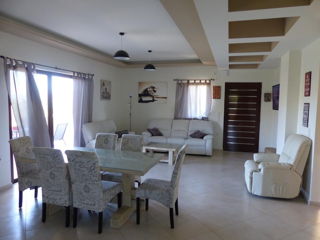Villa Ikaros Kalamítsion Amigdhálion Zimmer foto